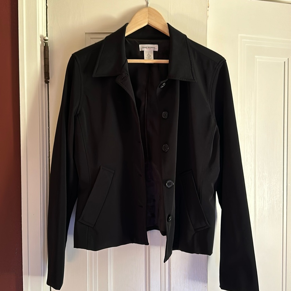 Black jacket —cute!